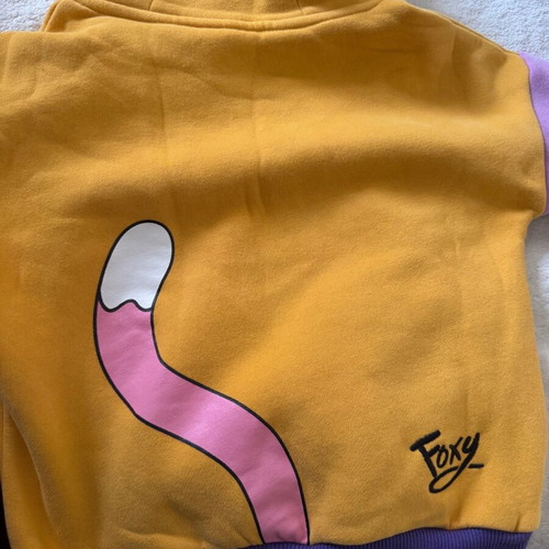 Lankybox kids sweatshirt like new with warm lining size 104 cm