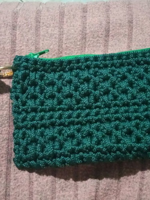 Handmade knitted wrist bag new, emerald green