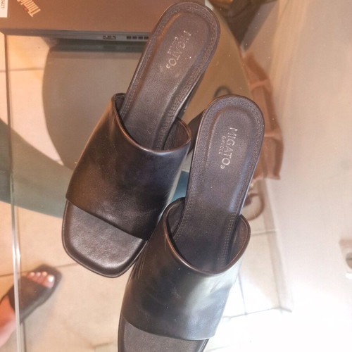 Migato mule black like new, leather with square heel