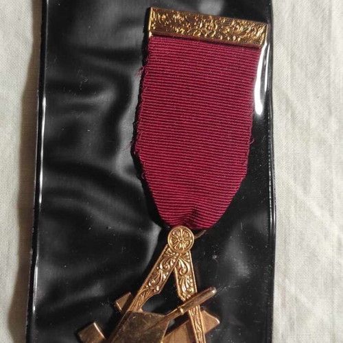 11 Masonic medals
