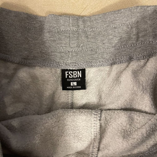 Men's Pants like new, size L