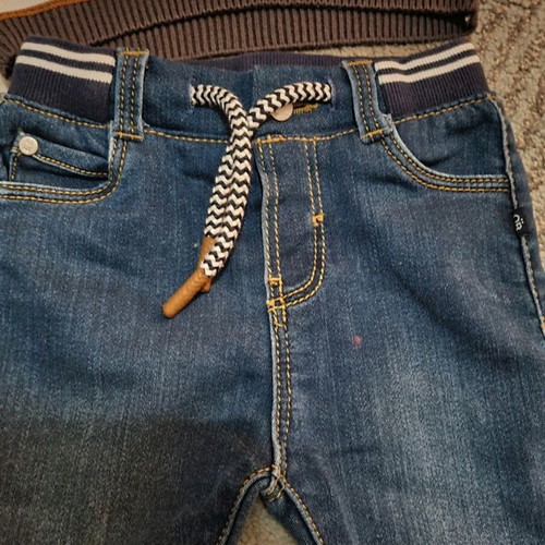 Obaibi sweater and jeans set 6-9 months like new
