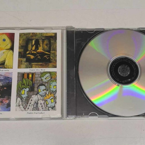 KORN Issues CD, metal