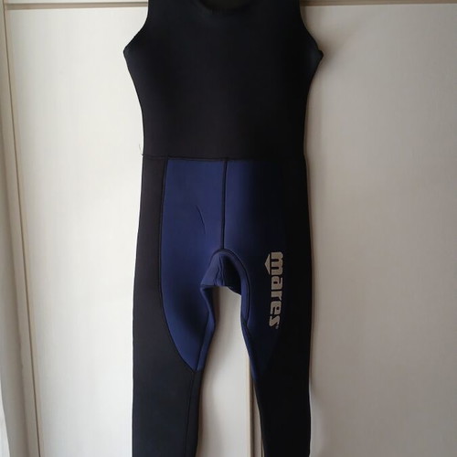 Mares diving suit used