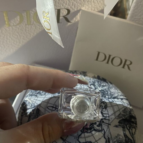 Dior Beauty Gift Set with Miss Dior Mini and Toile de Jouy Pouch