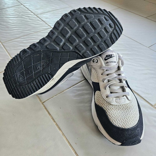 Nike Max sport shoes used, size 38, black and white