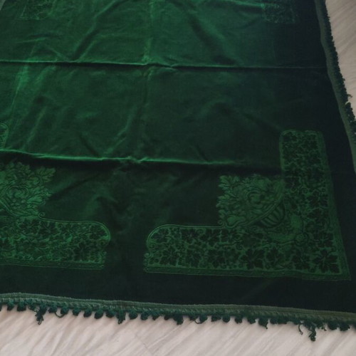 Velvet tablecloth green like new, 1.94x1.42 meters
