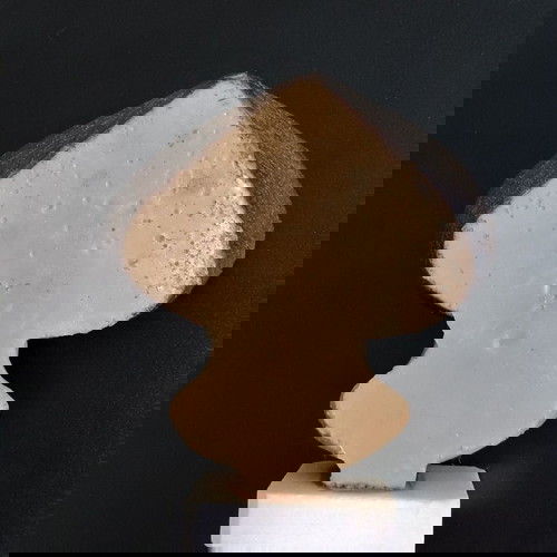 Декоративна бюстова статуя на мъж от Виетнам употребявана