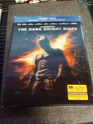 The Dark Knight Rises 3-Disc Special Edition Combo Pack Blu-ray and DVD like new