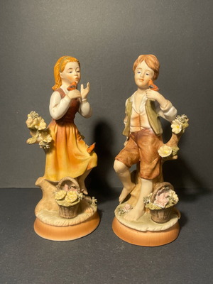 Vintage Bisque Porcelain Figurines Set of 2 Made in Japan