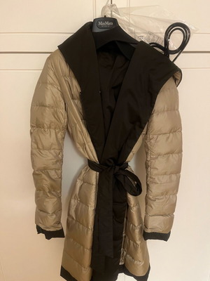 Max Mara Studio down coat like new, reversible, brown