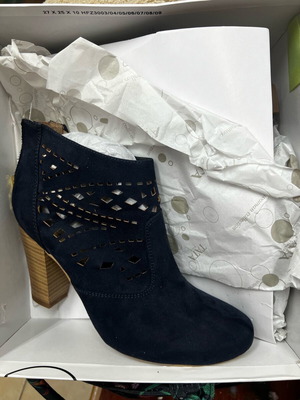 Tata Italia ankle boots new, dark blue, size 38