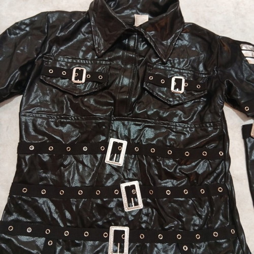 Black blouse with detachable sleeves