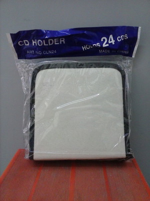 CD case (βαλιτσάκι) για 24 CD/DVD/BDR, λευκό ύφασμα, καινούργιο