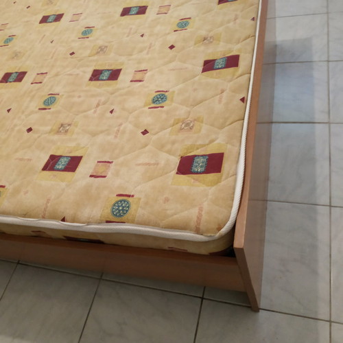Bed 110x200 like new, 4 available, student style