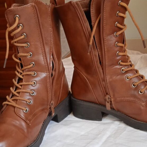 Ankle boots used, brown, size 37, decorative laces, zipper closure