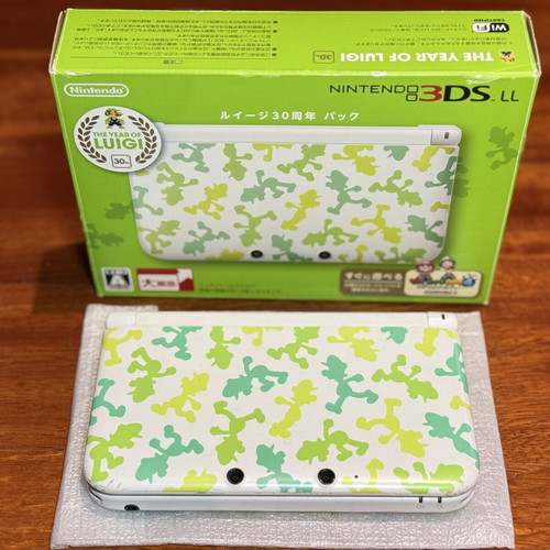 Nintendo 3DS XL The Year of Luigi 30th Anniversary Pack, Japan Exclusive
