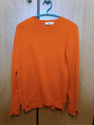 Zara orange sweater like new with gold buttons