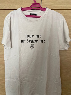 Μπλούζα T-Shirt Bershka μεταχειρισμένη, μέγεθος M