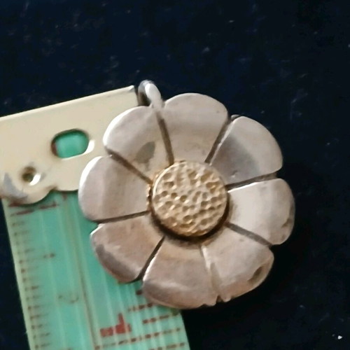 925 Silver flower pendant, 2.5 cm diameter