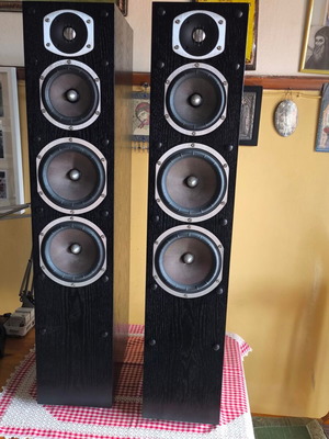 Energy Reference Connoisseur RC-70 floorstanding speakers like new