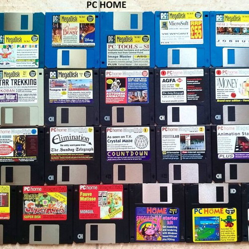 3.5" Floppy Disks Collection like new, 92 pcs with Media Box