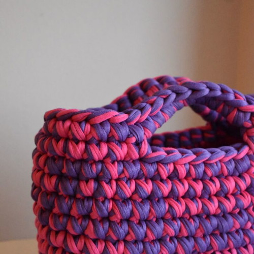 Handmade knitted handbag with Italian yarn, pink and purple