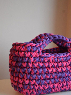 Handmade knitted handbag with Italian yarn, pink and purple