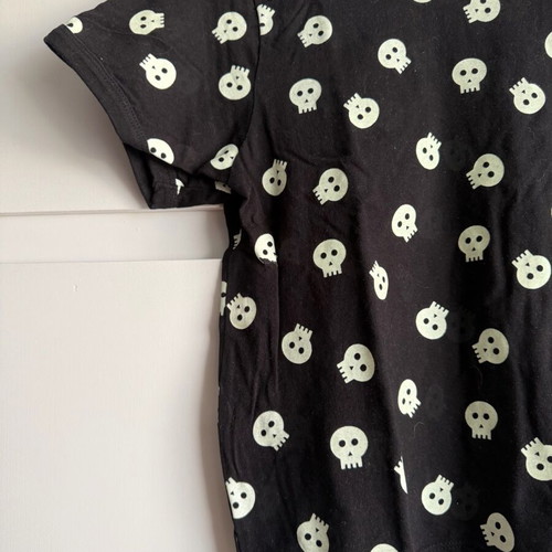 Glow in the Dark Skull T-Shirt 100% Cotton Size M Like New
