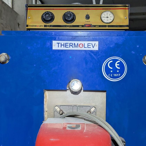 Oil Boiler like new, 33,000 kcal/h heating capacity