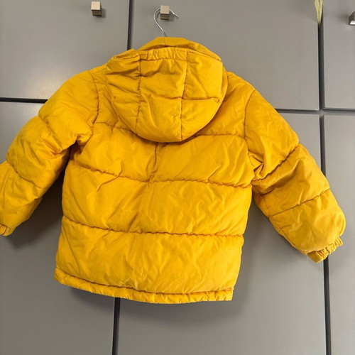 United Colors of Benetton kids coat XXS 2 years like new, yellow