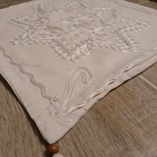 Vintage beige pillow covers used, set of 2, 40 cm