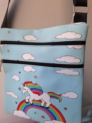 Children's crossbody bag new 22×24 cm with 3 zippers