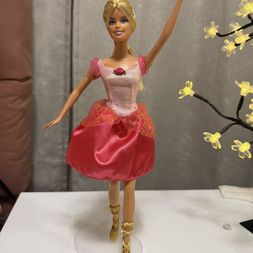 Barbie Genevieve doll from 12 Dancing Princesses by Mattel