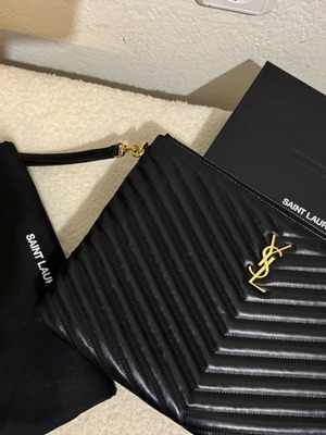 Ysl large envelope bag like new, black handbag