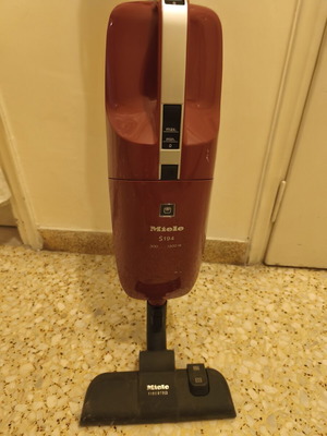 Miele S194 Vacuum Cleaner used with long cord and accessories