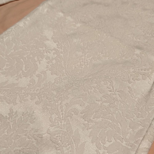 Zara pants size S 36 8 white with embossed texture like new
