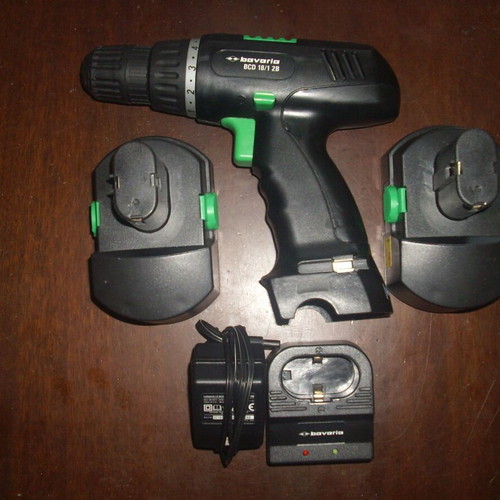 Bavaria 18V cordless drill used with 2 NiCd batteries
