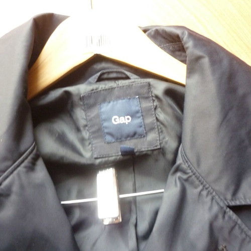 Men's Gap jacket black shiny used S/M
