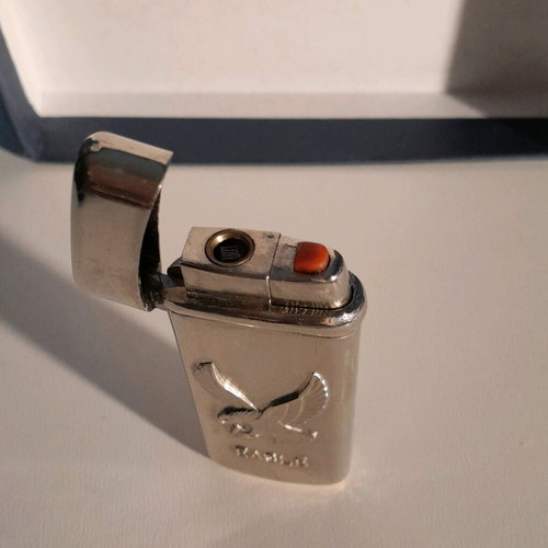 Eagle gas lighter vintage with leather case