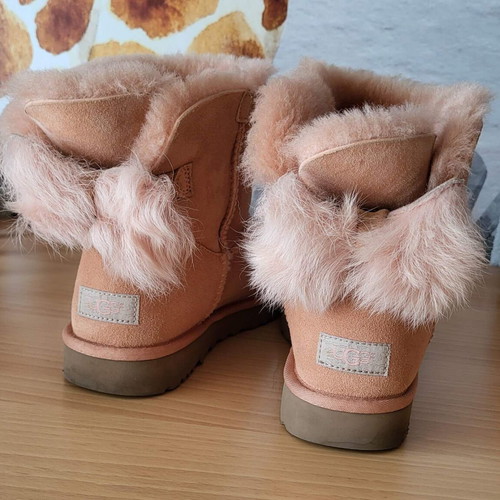 Ugg Classic Mini Fluff Bow suede boots like new size 41 pink