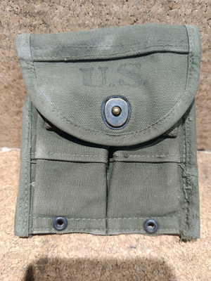 Canvas magazine pouch 0.45 used, authentic post-WWII item