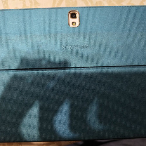 Samsung GALAXY Tab S 10.5 tablet with original case