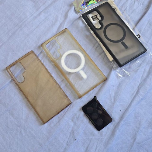 Galaxy S22 Ultra phone cases and camera protector, black new