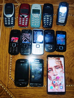 Λειτουργικά τηλέφωνα Nokia Samsung Xiaomi μεταχειρισμένα, πακέτο 13 τεμαχίων