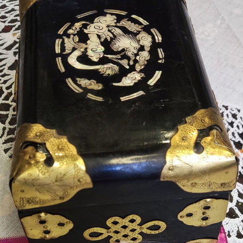 Vintage Chinese Jewelry Box used, black lacquer with brass and mother of pearl