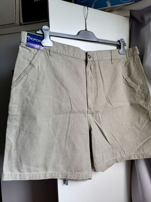 Tropicals men's shorts XL new, cotton beige