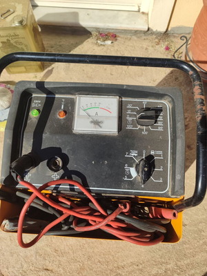 Car Battery Charger and Starter professional, like new