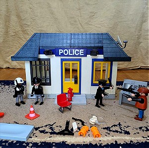 Πτώση τιμής! Playmobil system 3623 Police Station Emergency City Action INCOMPLETE