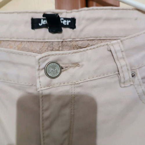 Jennyfer pink embroidered jeans like new, size M